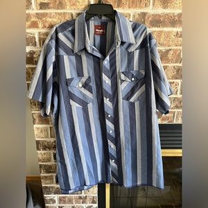 Wrangler Men's Blue and Navy Shirt 2X